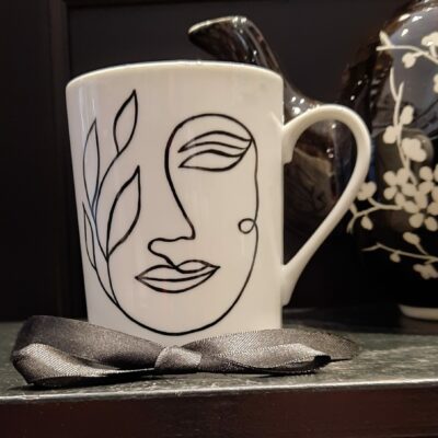 Tasse avec soucoupe"Delfe", Babule Design, porcelaine de Limoges